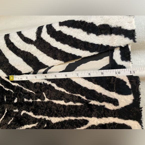 One of a kind designer skirt from PARIS. Fits M+hips. Zebra pattern with style! - Picture 16 of 16